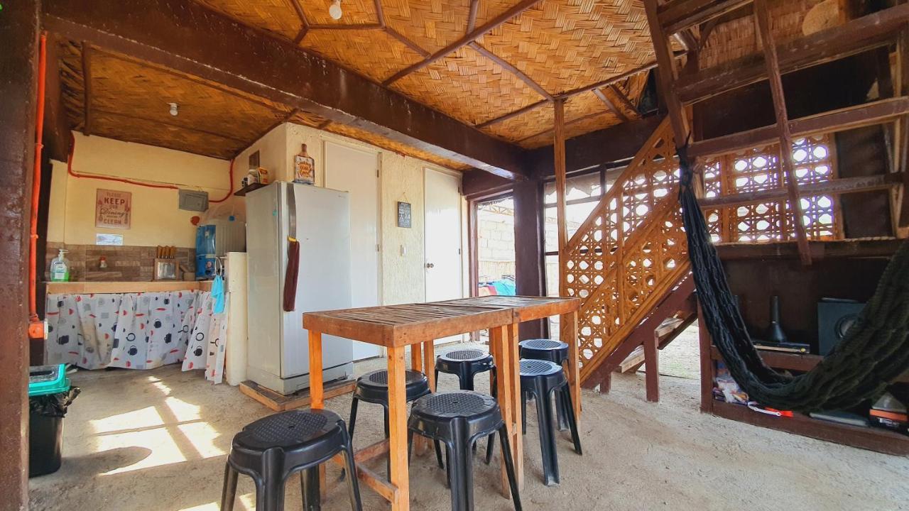 Calatagan'S Bahay Kubo - With Beach Access 外观 照片